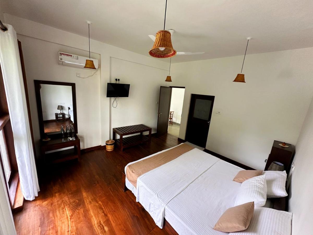 Finch Tangalle Exterior photo